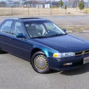 1991 SE Premium  Used 2.2L I4 16V Sedan