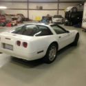 1991Chevy Corvette T-Tops 2 Door RWD White w/Red Interior Low Miles