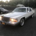 1992 CADILLAC FLEETWOOD BROUGHAM RUST FREE CAR TRIPLE WHITE