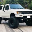 1992 Toyota 4x4 pickup DLX 2.4L