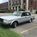 1992 Volvo 240 Base Sedan 4-Door 2.3L