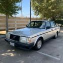 1992 Volvo 240 Classic  109k miles rust free California car