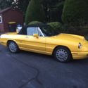 1993 Alfa Romeo Spider  Rare Yellow excellent condition