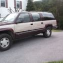 1993 CHEVY SURBURBAN SLE~4WD~LEATHER~3RD ROW SEATING~NICE SURBURBAN!