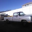 1993 DODGE RAM 250  4X4 WITH PLOW AND LIFT GATE
