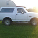 1993 Ford Bronco XLT Lariat Sport Utility 2-Door 5.8L