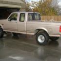 1993 ford truck new engine excellant in/ out.