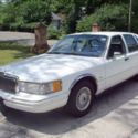 1993 Lincoln Town Car Executive Sedan 4-Door 4.6L