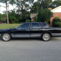 1993 Lincoln Town Car Signature Sedan 4-Door 4.6L