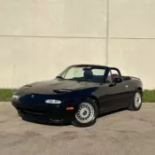 1993 Mazda MX-5  Gorgeous  Black on Red , Manual, LIMITED EDITION !