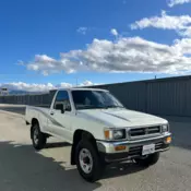 1993 toyota 4x4 pickup truck short bed Hilux