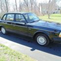 1993 Volvo 240 sedan Auto Black CD player 203K NO RESERVE