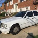 1993 white merceds benz 4 Dr 300E 2.8 Sedan moon roof power windows