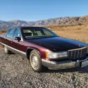 1994 CADILLAC FLEETWOOD BROUGHAM LOW MILES ONLY 70K!!!!!!! RUNS GREAT!!!
