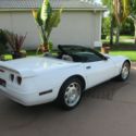 1994 CORVETTE CONVERTIBLE ABSOLUTELY GORGEOUS LIKE NEW CONDITION  76,207 MILES
