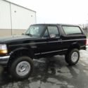 1994 Ford Bronco XLT - Rebuilt/Restored 4in lift Spider wheels Jensen Stereo