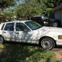 1994 Lincoln Towncar Executive low miles -- damage