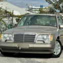 1994 Mercedes-Benz E-Class E 320 4dr Sedan Automatic 4-Speed RWD I6 3.2L