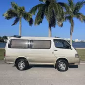 1994 TOYOTA HIACE LIMITED LOW 47K MILES CAMPER DIESEL JDM VW EUROVAN PREVIA