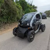 2013 Renault twizy eletric car - 220V - over 50 miles fast - airbag golf clubcar
