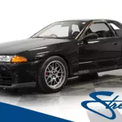 *2.6L RB26DETT Twin-Turbo Inline-6 Engine*5-Speed Transmission*ATTESA E-T