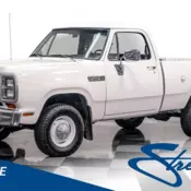 318CI V8, AUTOMATIC TRANS, POWER STEER/FRONT DISC BRAKES, SHARP SHORT BED 4X4 PO
