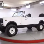 345 V8 CONVERTIBLE 4x4 COLLECTOR. PB PS DISC AUTO LIFT 33&#034; TIRES CUSTOM WHEELS