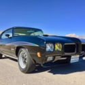 400ci / 4-speed Muncie / 3.55 Positraction / Light tan interior w/ black carpet