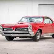 400ci V8 / 32k Miles Shown