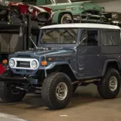 5207 Miles 383 V8 4 speed manualSUV