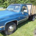 68,960 Miles 1986 Chevy C-20 Flatbed Stake Body DUMP 350 V8 Manual Pickup Farm.