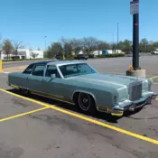 77 lincoln town car. Air ride.