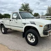 82 Toyota Pickup SR5 4x4 Long Bed - 119k Original Miles