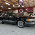 92 Lincoln Town Car Sedan Black Exterior / Oyster Leather Interior Low Mileage