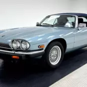 9,612 Miles/2 Owners/5.3 Liter V12/TH400 Automatic/Dealer Maintained
