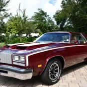 Amazing 1977 Oldsmobile Cutlass  350 A/c buckets ps pb
