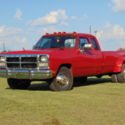 ATTENTION! first gen flat nose 1992 D350 Cummins diesel low mile paw paw truck!!