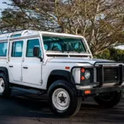 Authentic North American Specification - 9 passenger seating