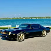 BEAUTIFUL 1976 PONTIAC TRANS AM BANDIT 400 CID RESTORED - NO RESERVE!