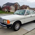 BEAUTIFUL 1982 MERCEDES-BENZ 300D - TURBO DIESEL - LOW MILES - MINT CONDITION!!