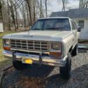 Beautiful 1984 Dodge Ramcharger 5.9L 4x4