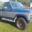 Beautiful 1985 F250 4x4 Lariat with new paint, and only 17000 miles
