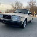 BEAUTIFUL 1989  Volvo 240 DL, ALUMINUM WHEELS POWER WINDOWS