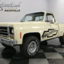BIG 4X4 WITH ATTITUDE, SUPER CLEAN ENGINE BAY, READY FOR WORK OR PLAY!