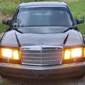 Black/ TaN 1991 Mercedes-Benz 300SE  I6