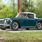 British Fun / 2.5-liter inline-six engine / 4-speed manual
