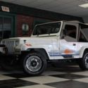 CA/AZ Jeep, LIKE NEW, Manual Trans,4.2L, 4x4, Low Miles,
