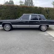 Cadillac Brougham Black 74K