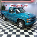Chevy 1500 Sportside Pick Up 4x4 5.7 V8 Sport Pkg Well Maintained & Super CLEAN!