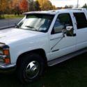Chevy silverado 3500 crew cab long bed dually diesel pickup truck